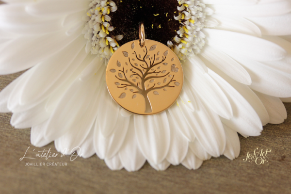 Médaille Arbre de vie, bijoux pour enfants en or recyclé 18 carats